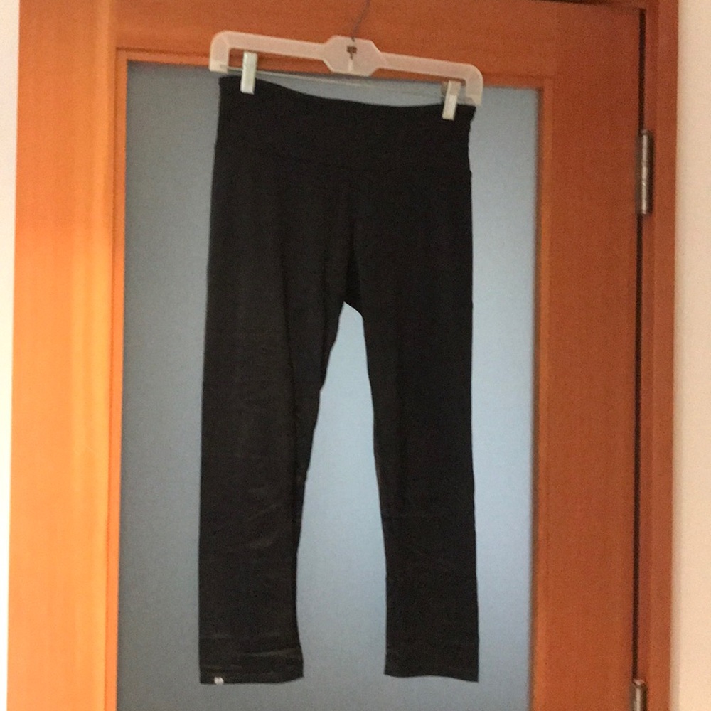 Yoga crop pants